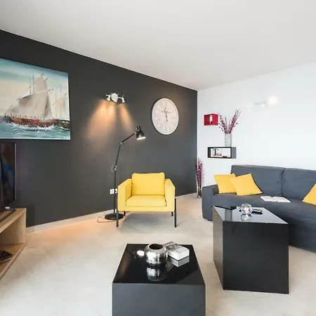 Διαμέρισμα Delta