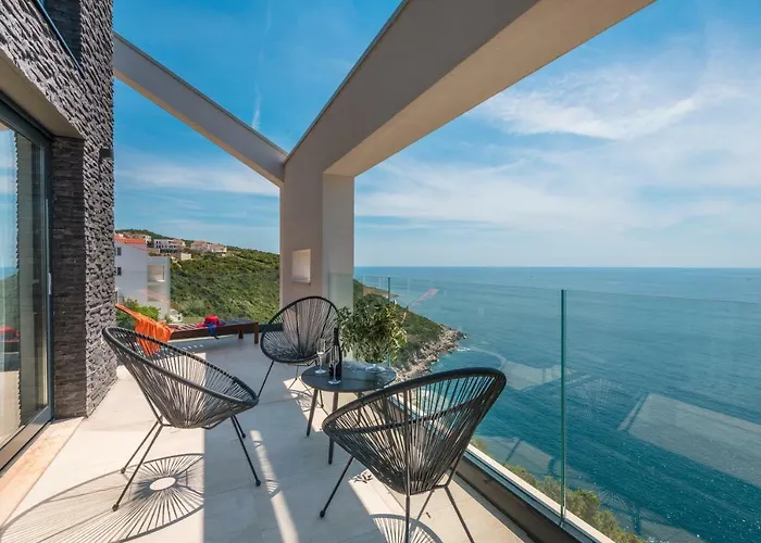 Delta * 察夫塔特